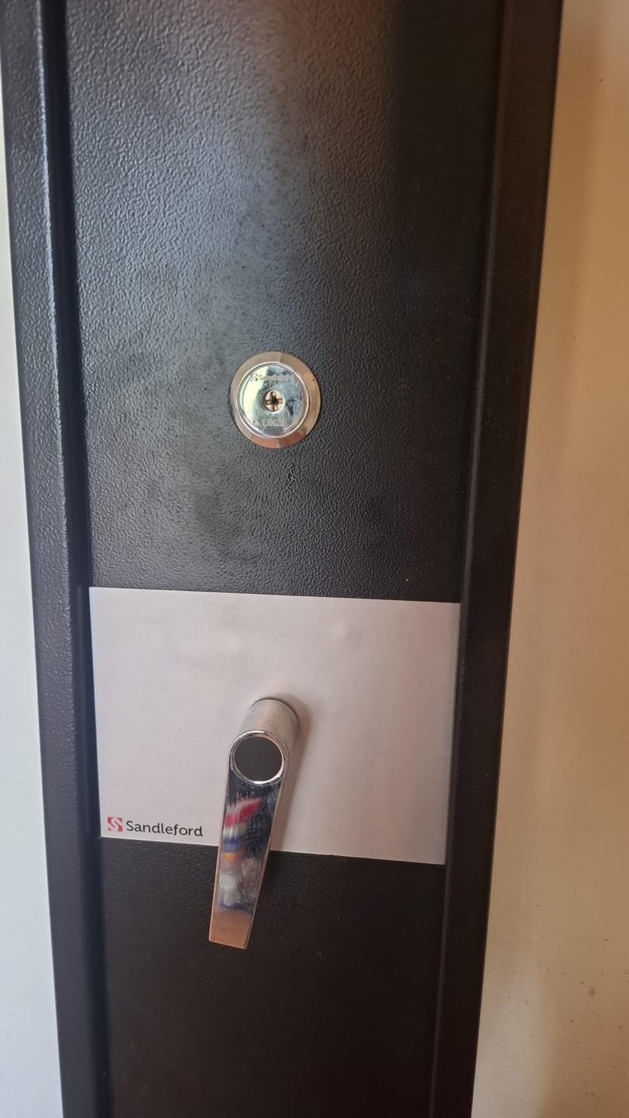 Apartment door lock repaired in Grafton