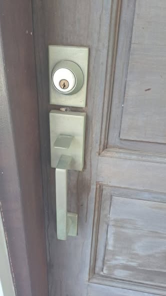 After-hours lockout at an Albany apartment building