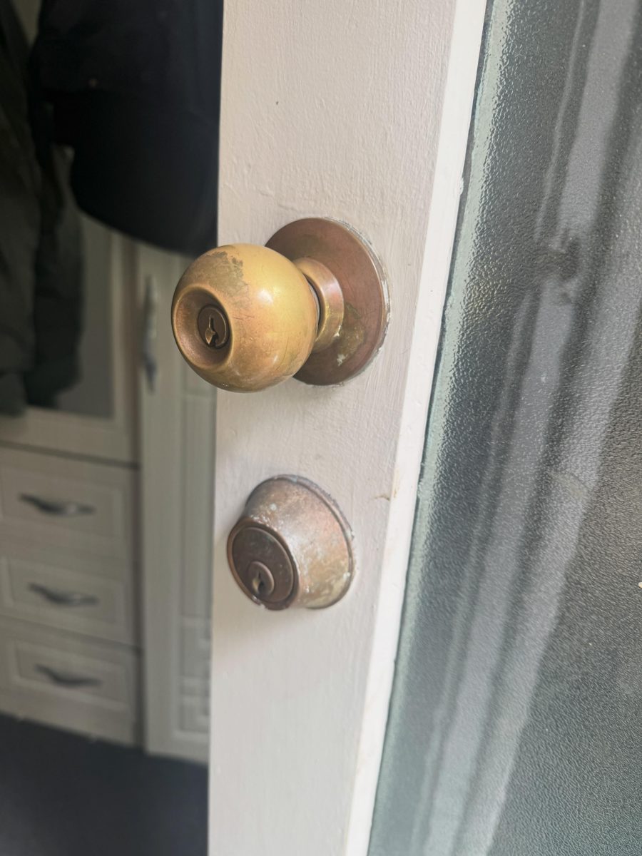 Lock set replacement and adjustment in Remuera
